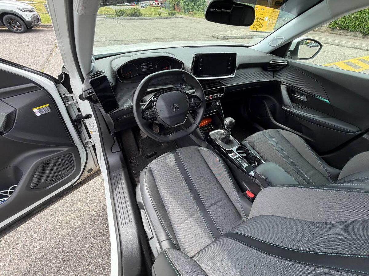 Peugeot 2008 1.2 puretech Allure Pack IVA ESPOSTA!