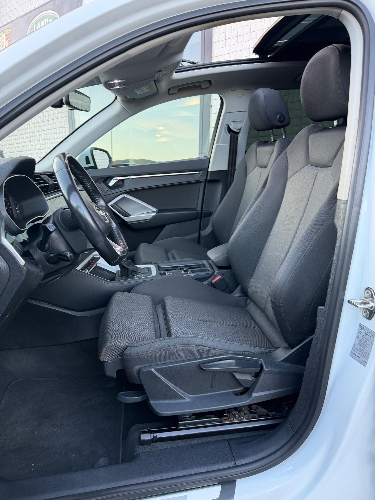 Audi Q3 40 TDI quattro TETTO MATRIX