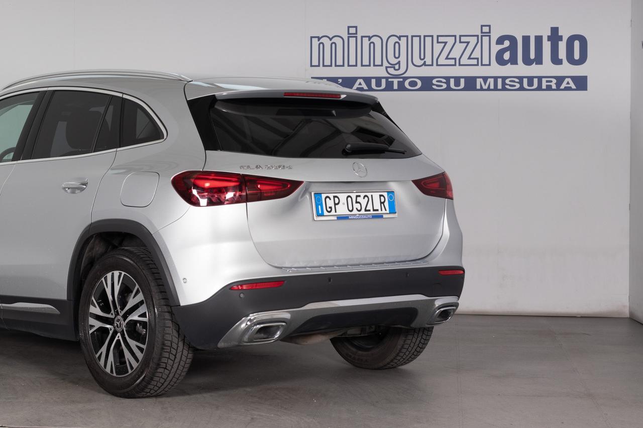 Mercedes-Benz GLA 200 D Sport Automatic 150 Cv