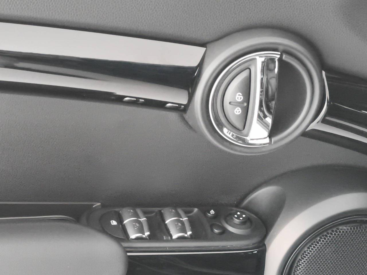 MINI Mini Cooper S Classic 5 Porte