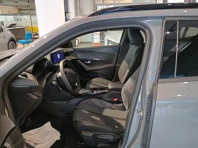 Peugeot 2008 Elettrica 156cv Long Range ALLURE KM ZERO