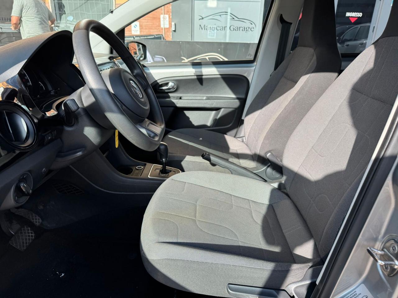 Volkswagen up! 1.0 5p. take