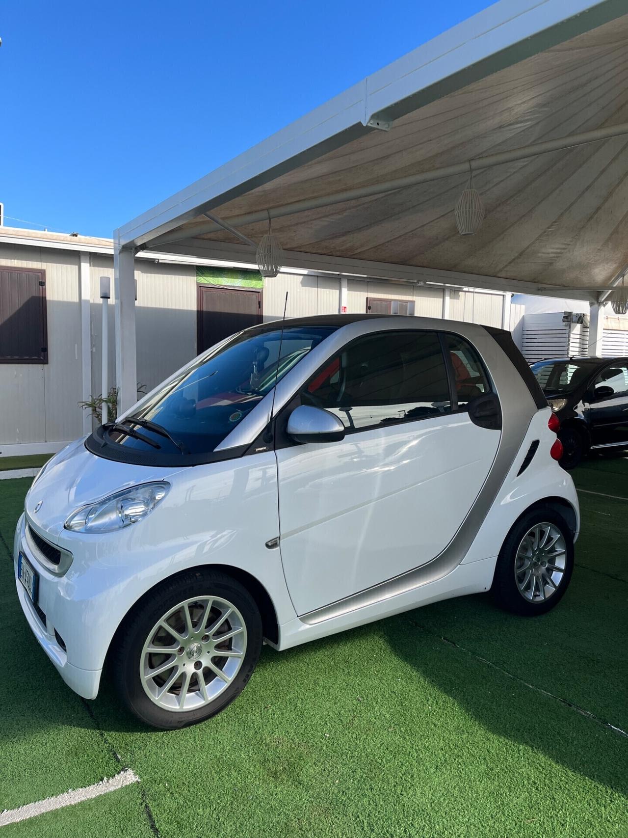 Smart ForTwo 1000 52 kW coupé pure