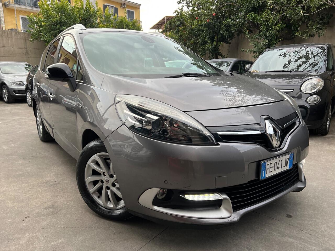 Renault Grand Scenic dCi 8V 110 CV