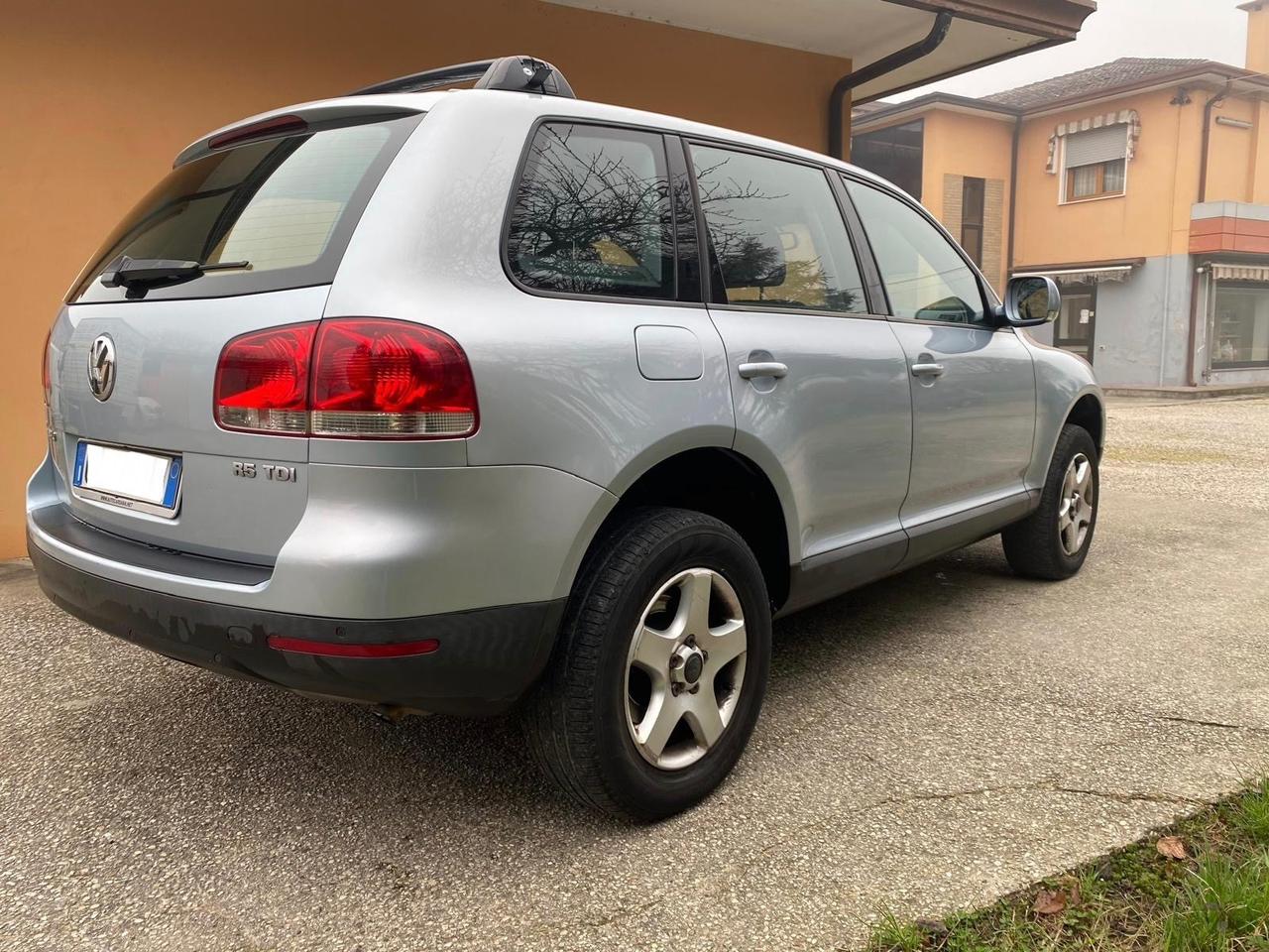 VW TOUAREG 2.5 R5 TDI DAVVERO MOLTO BELLA GUARDA