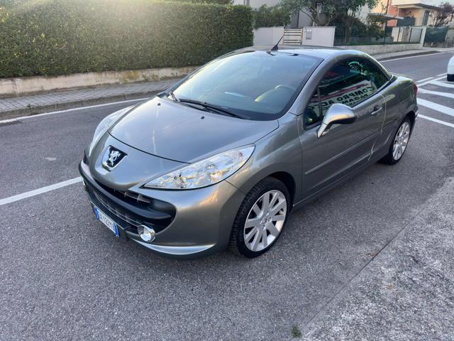 PEUGEOT 207 1.6 VTi 120CV CC Féline