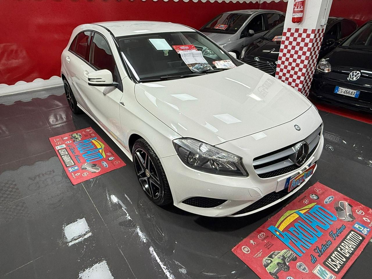 Mercedes-benz A 180 CDI 1.5 109cv Sport - 2015