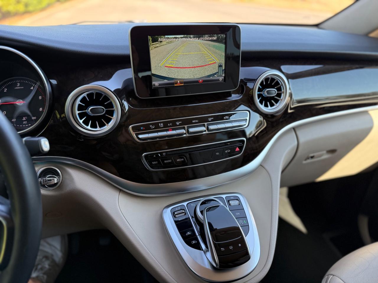 Mercedes-benz V 220 d Premium Extralong