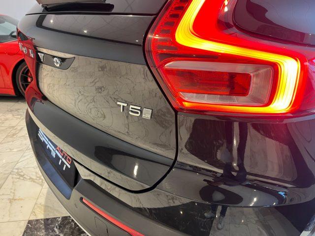 VOLVO XC40 T5 RECHARGE PLUG-IN HYBRID INSCRIPTION 262CV