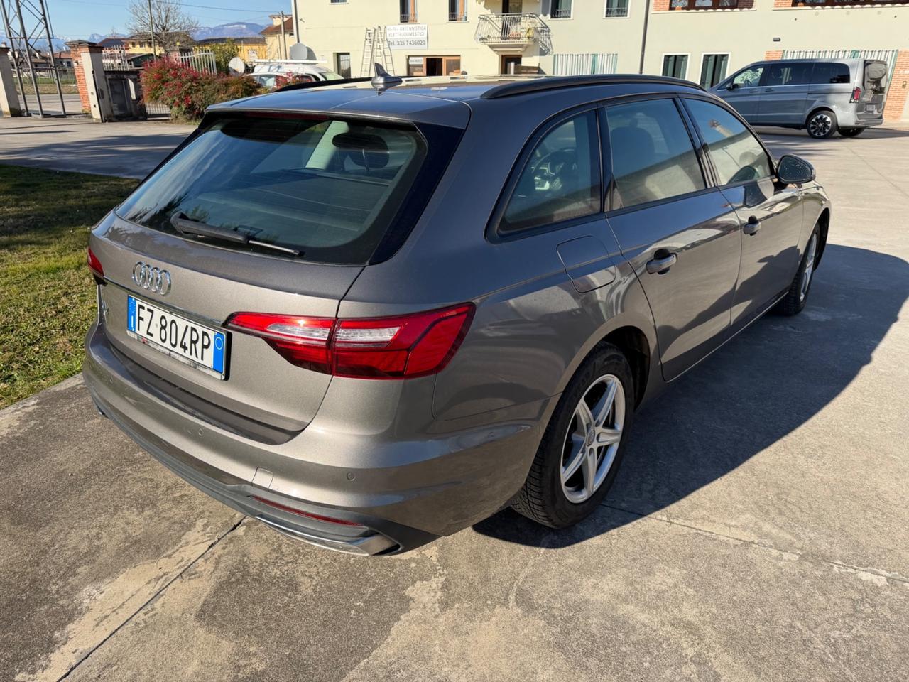 Audi A4 Avant 30 TDI/136 CV S tronic Business Advanced