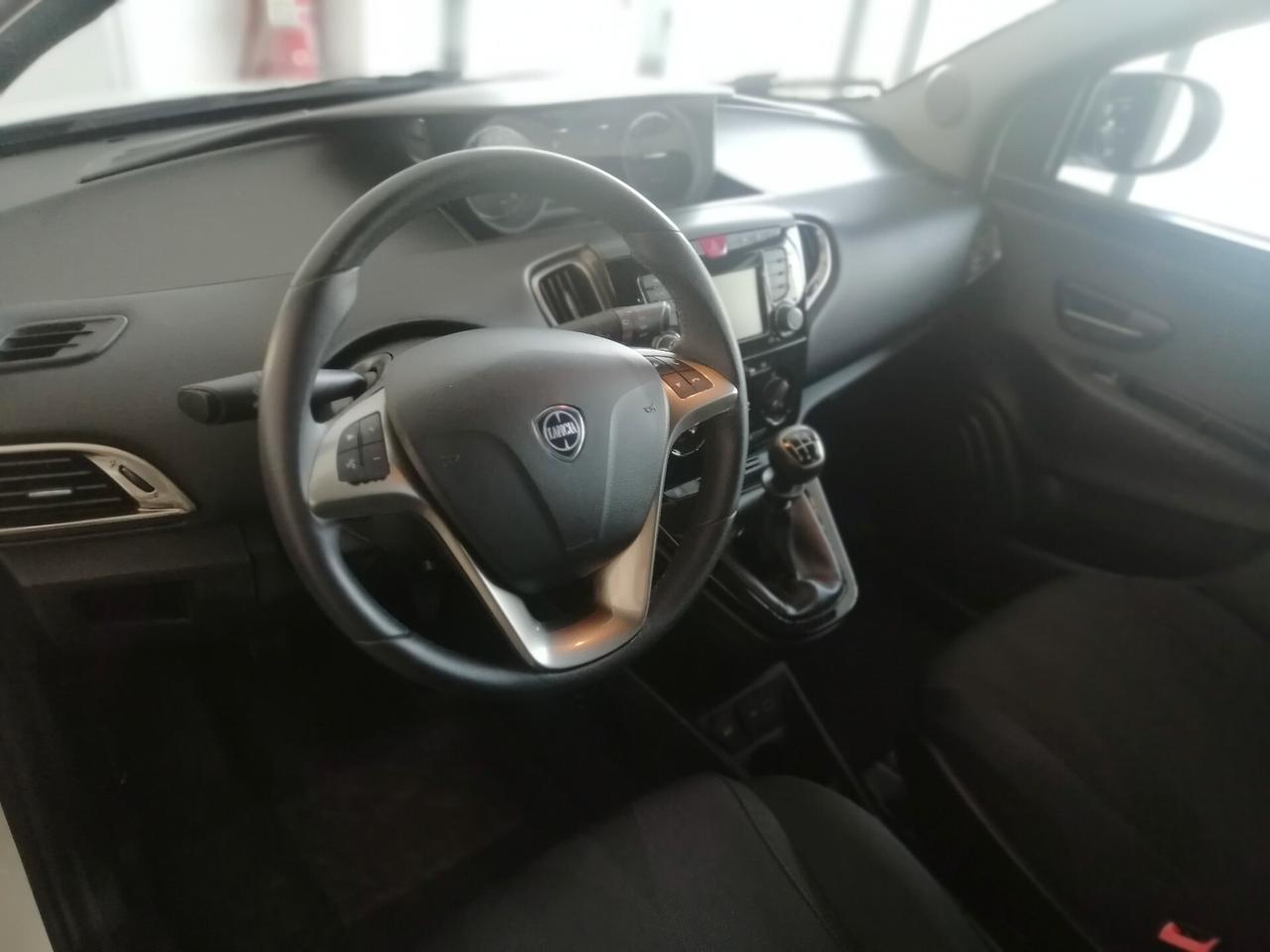 Lancia Ypsilon 1.2 69 CV GPL Ecochic Gold