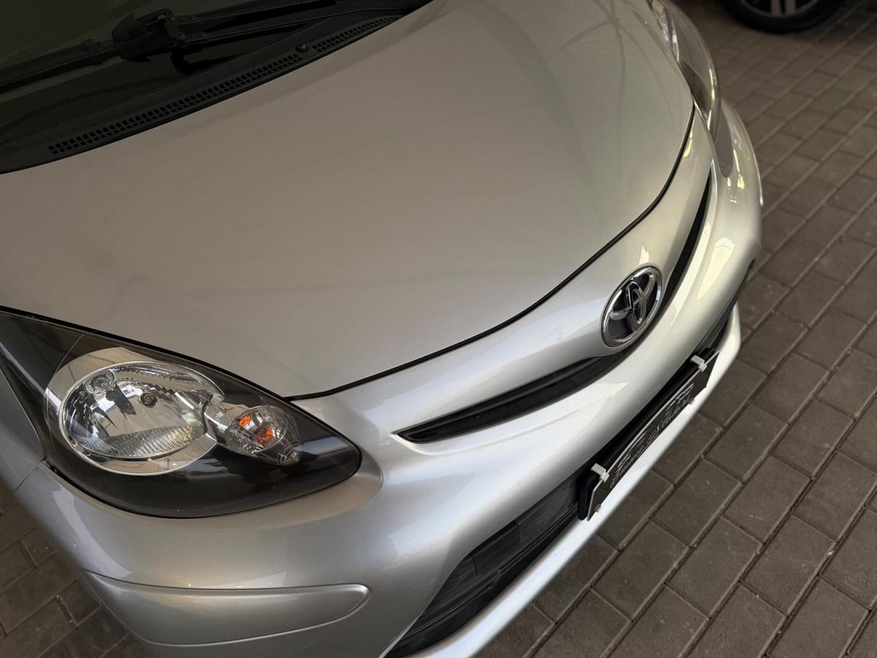 Toyota Aygo 1.0 12V VVT-i 5 porte Active Connect