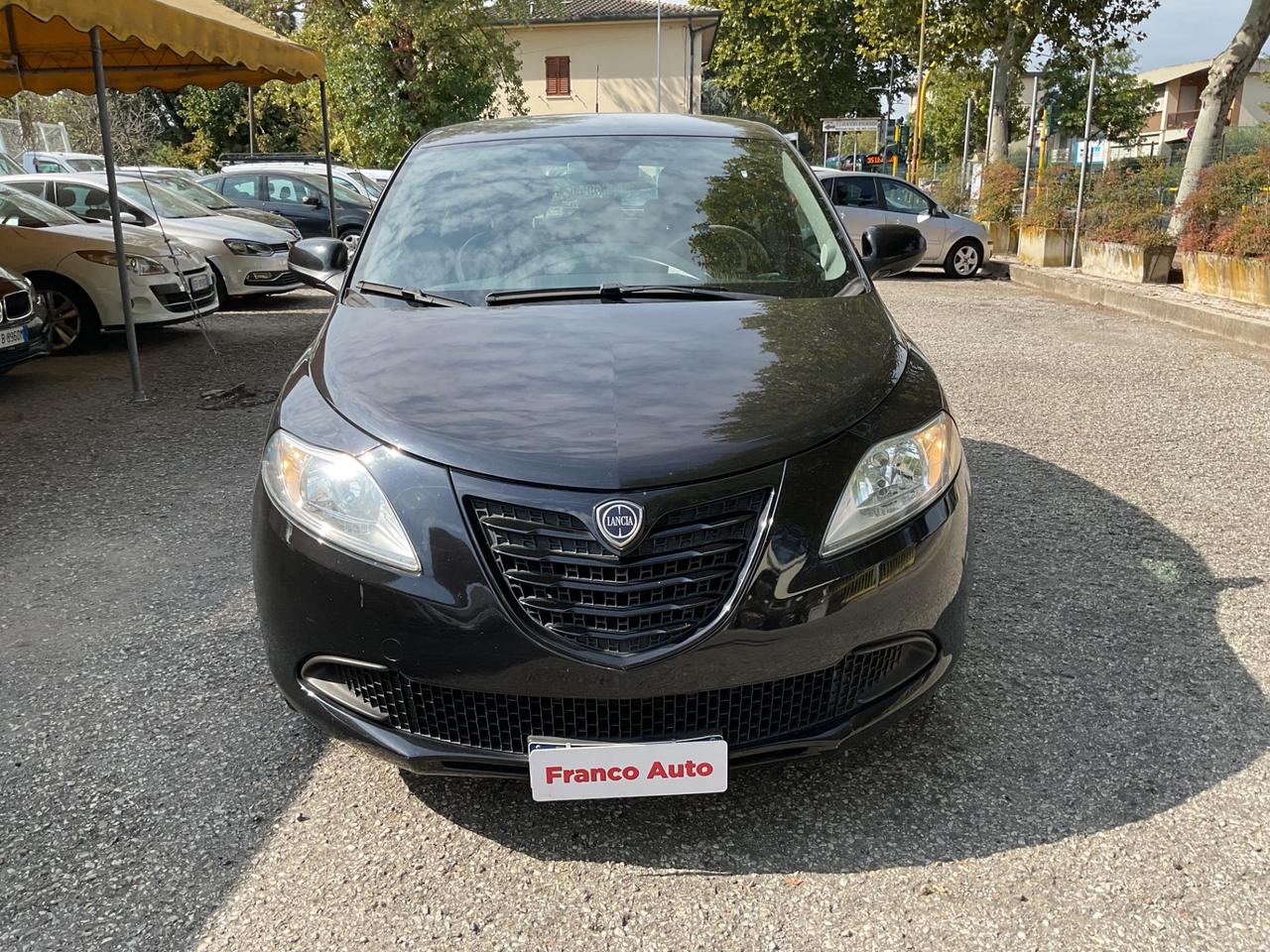 Lancia Ypsilon 1.2 5porte GPL Ecochic Gold OK NEOPATENTATI