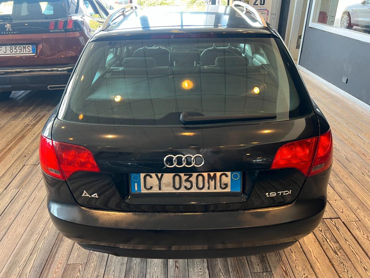AUDI A4 1.9 TDI 115CV