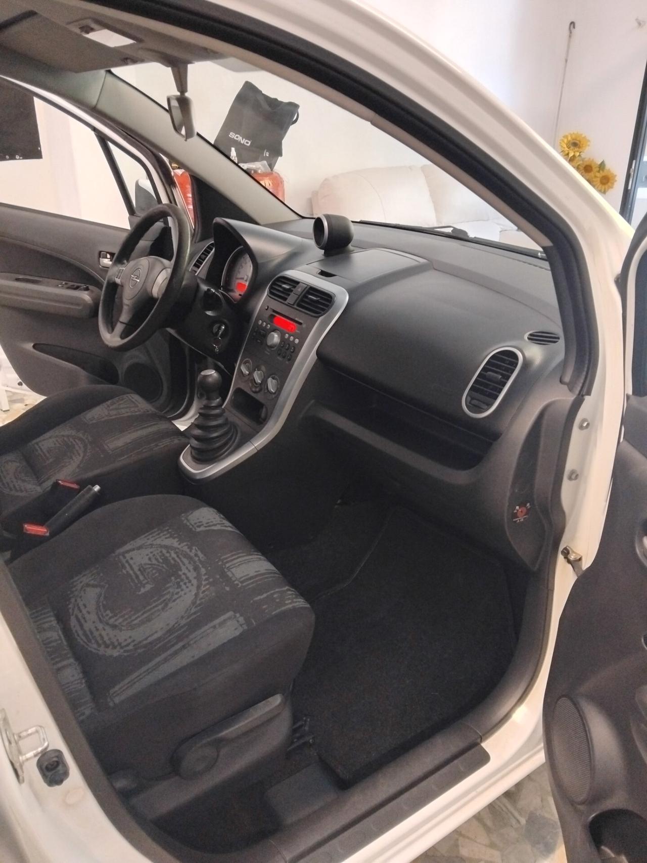 Opel Agila 1.0 12V 68 CV Elective