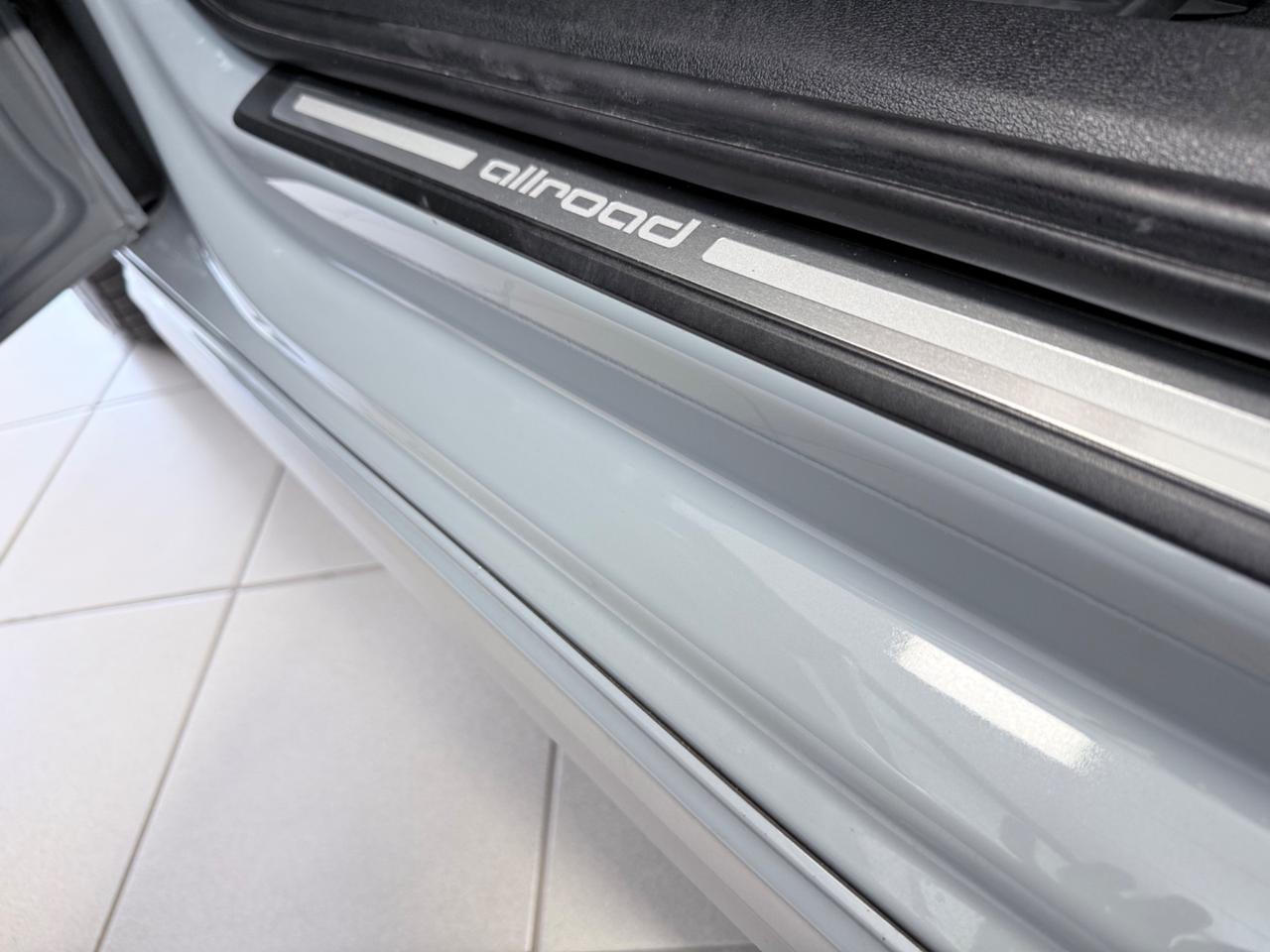 Audi A4 allroad 40 TDI 204 CV S tronic Identity Contrast