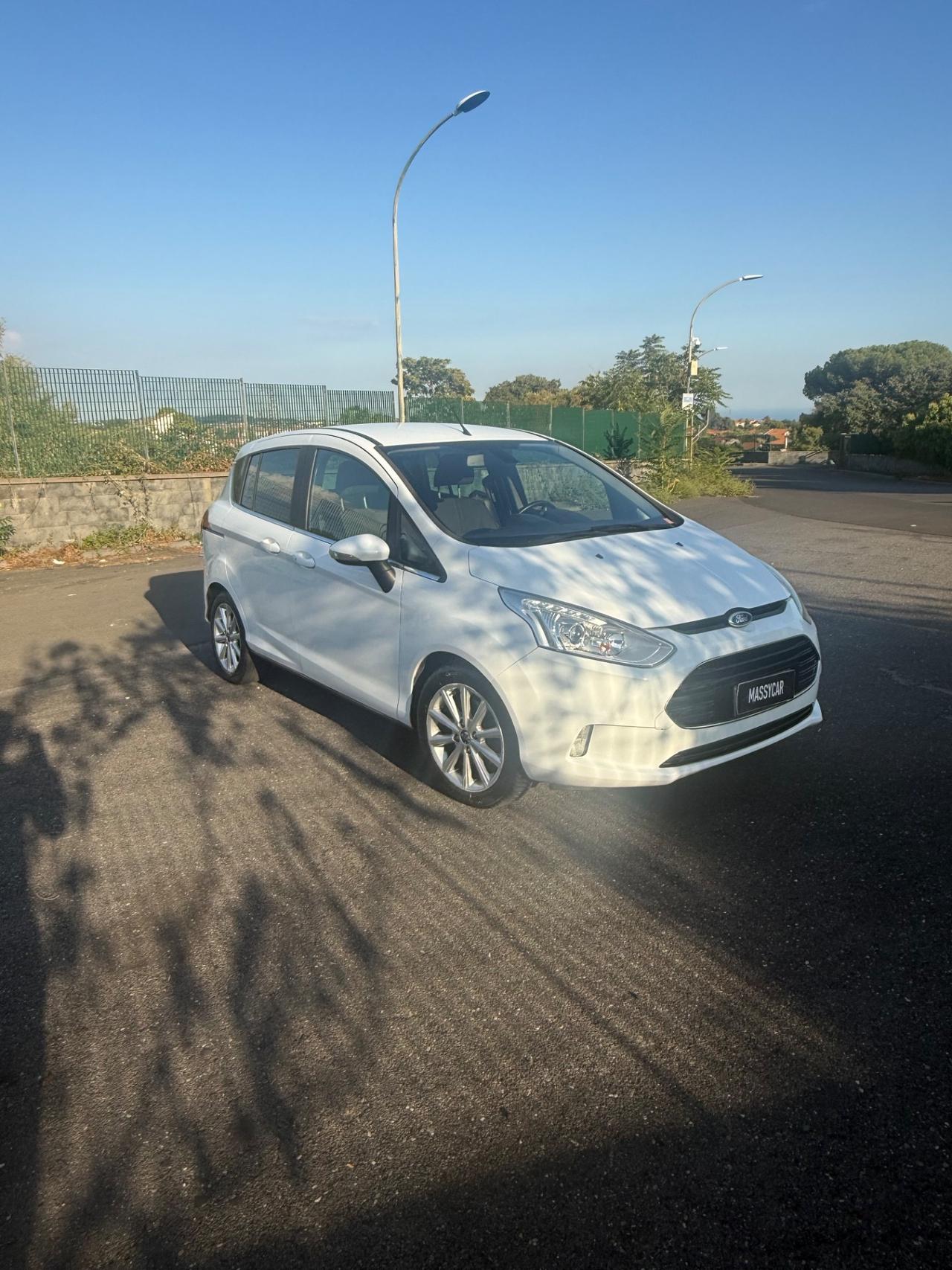 Ford B-Max 1.5 TDCi 75 CV Titanium