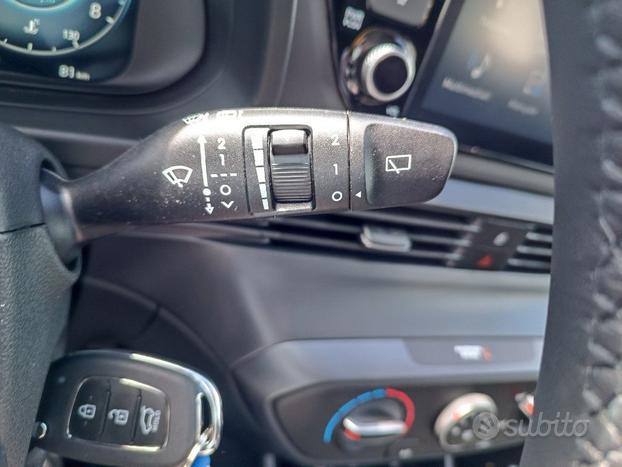 HYUNDAI i20 1.0 T-GDI 48V iMT ConnectLine