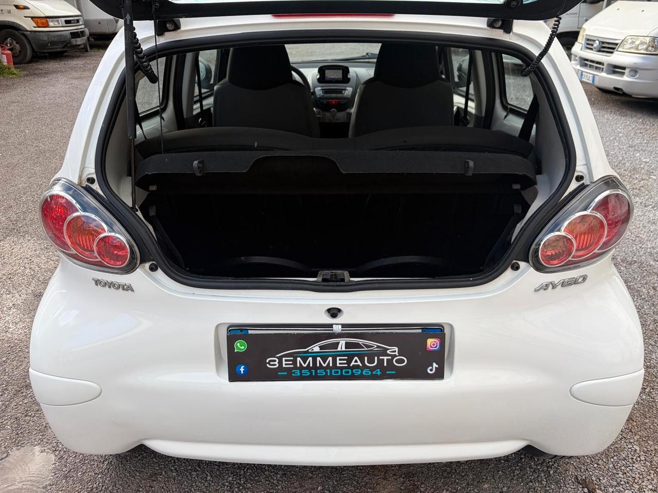 Toyota Aygo 1.0 Now Connect 12 MESI DI GARANZIA