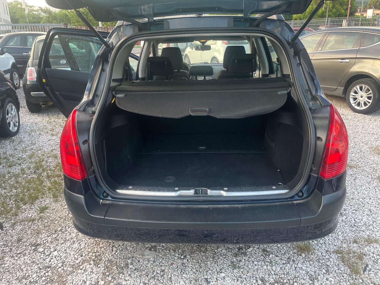 Peugeot 308 1.6 8V HDi 93CV FAMILIARE