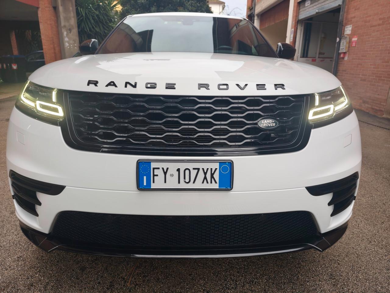 Land Rover Range Velar 2.0D I4 240 CV R-Dynamic