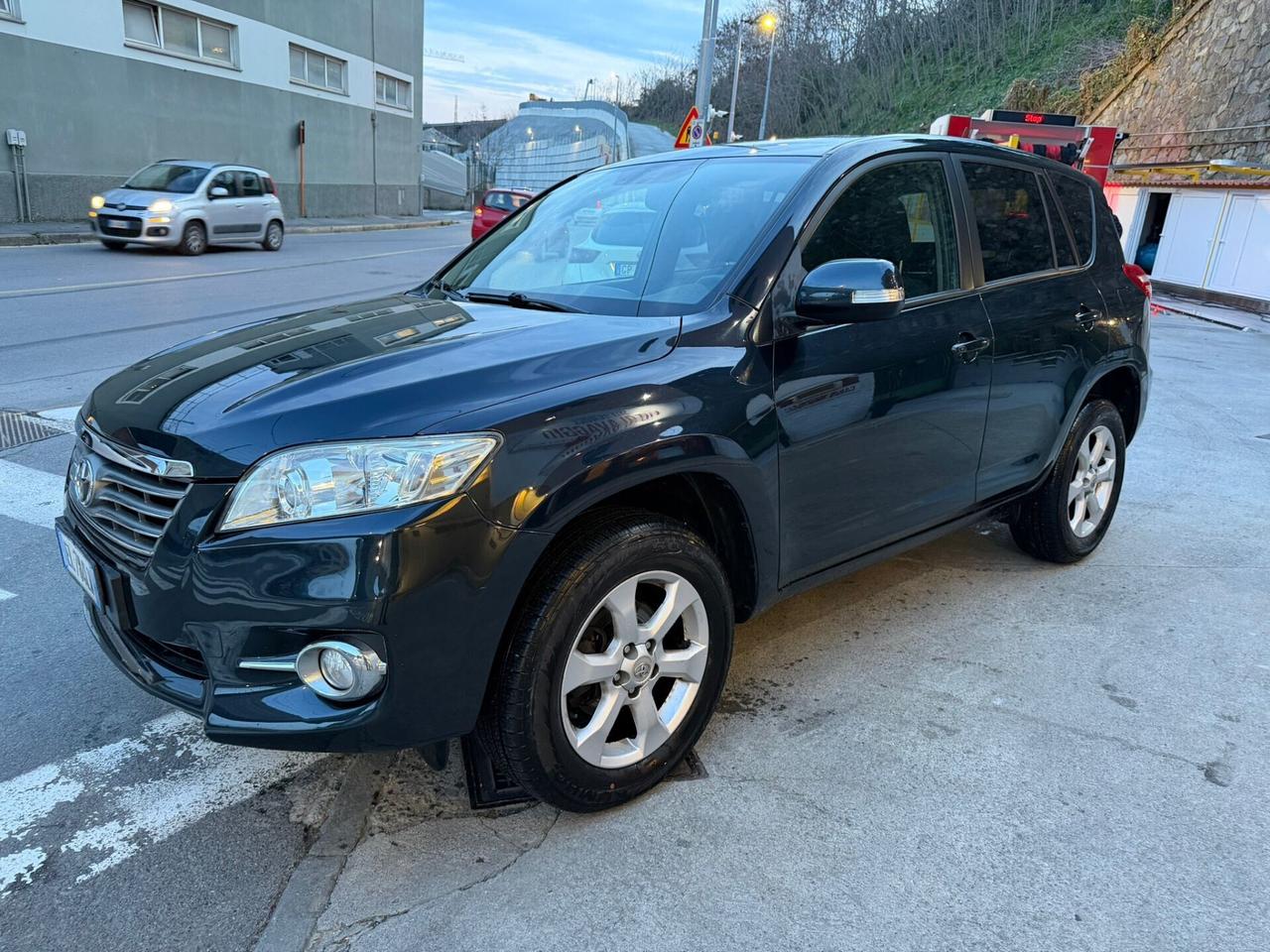 Toyota RAV 4 RAV4 2.2 D-4D 150 CV Lounge