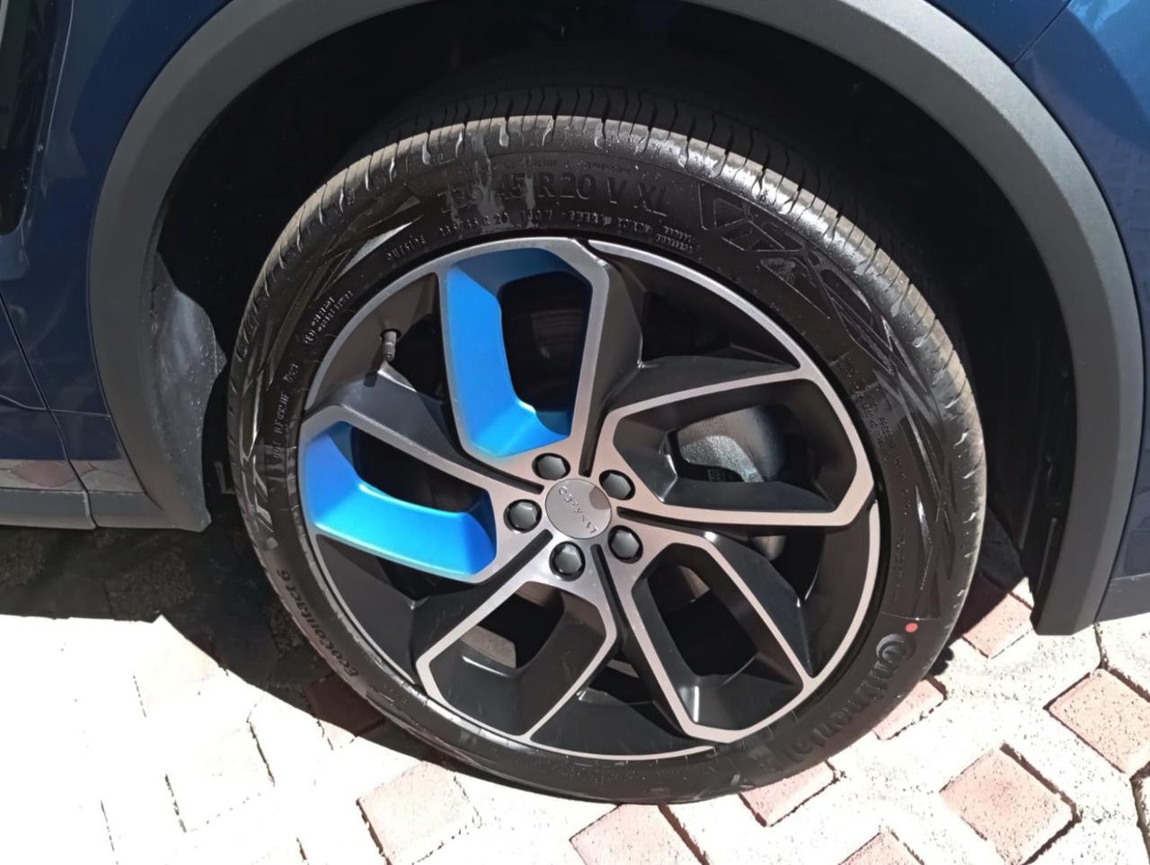Lynk & Co 01 - 01 1.5 td phev auto