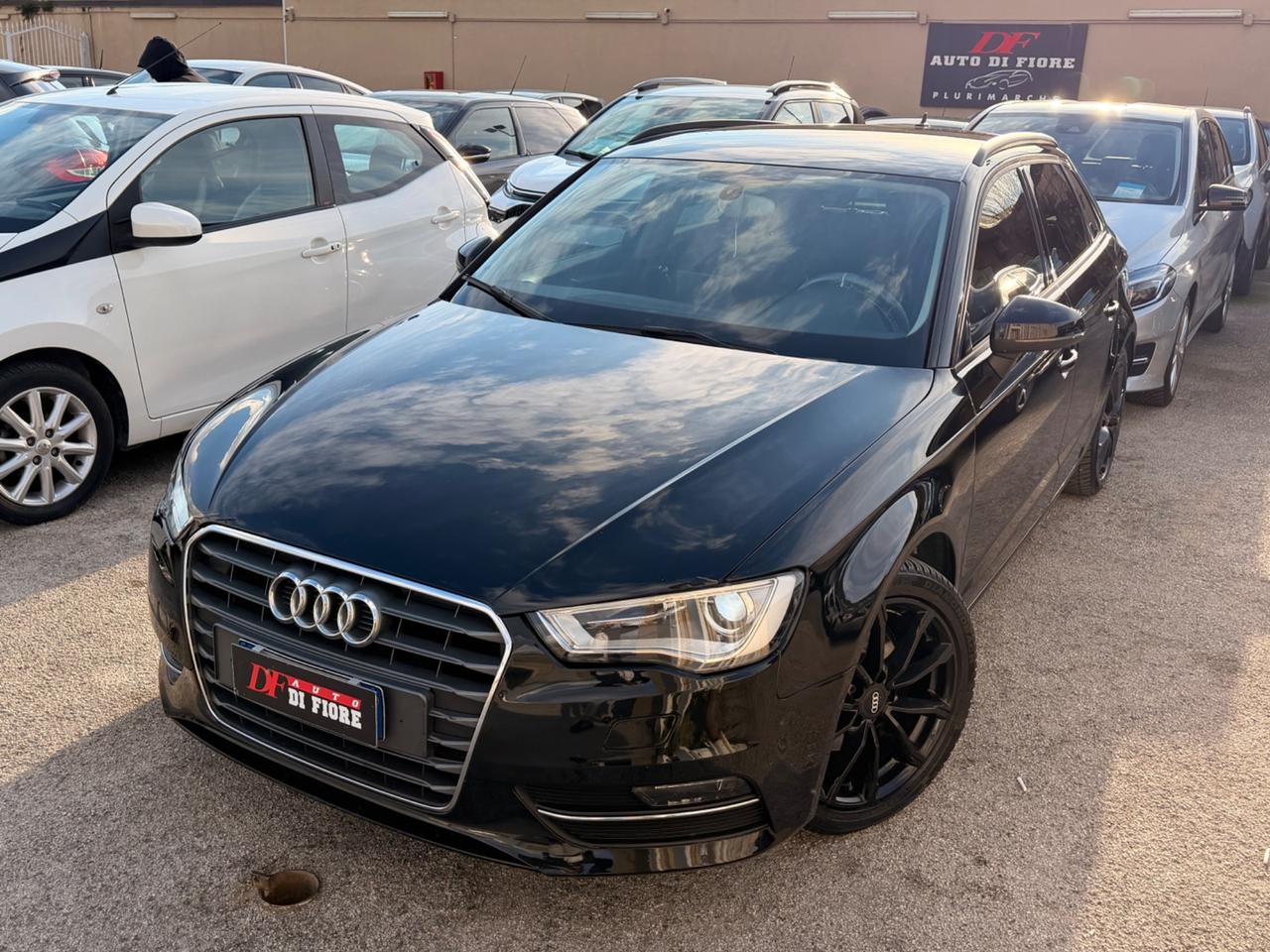 Audi A3 SPB 1.6 TDI 116Cv S tronic TOTAL BLACK