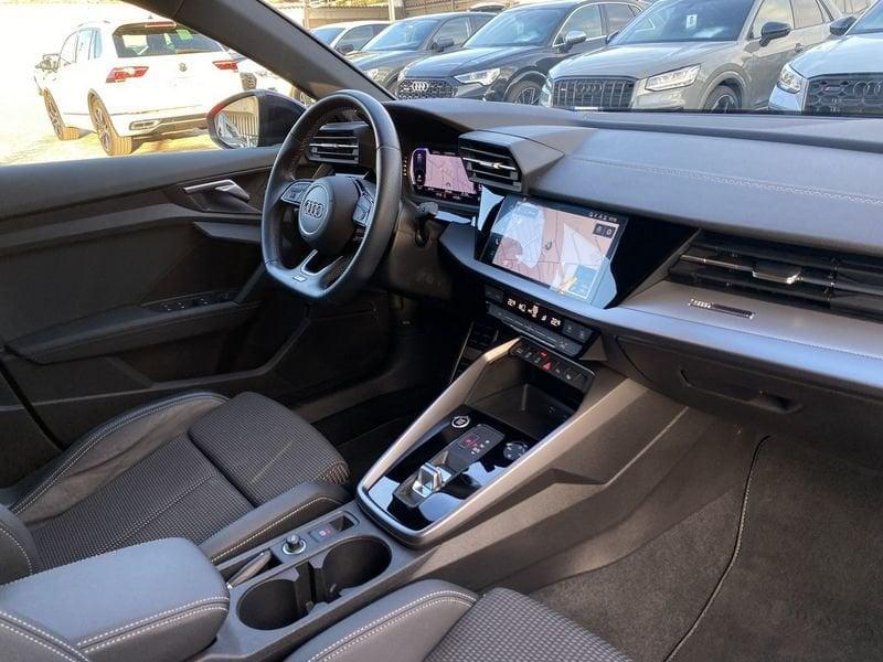 Audi A3 SPB S line interno ed esterno 2.0 TDI 150CV S-Tronic 35