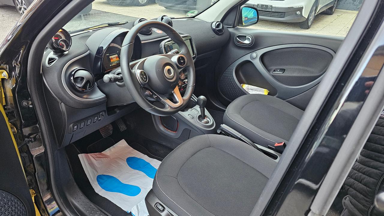 Smart ForFour 90 0.9 Turbo twinamic Passion UNIPRO NAV ANDROID TAGL UFF LED RETROCAM