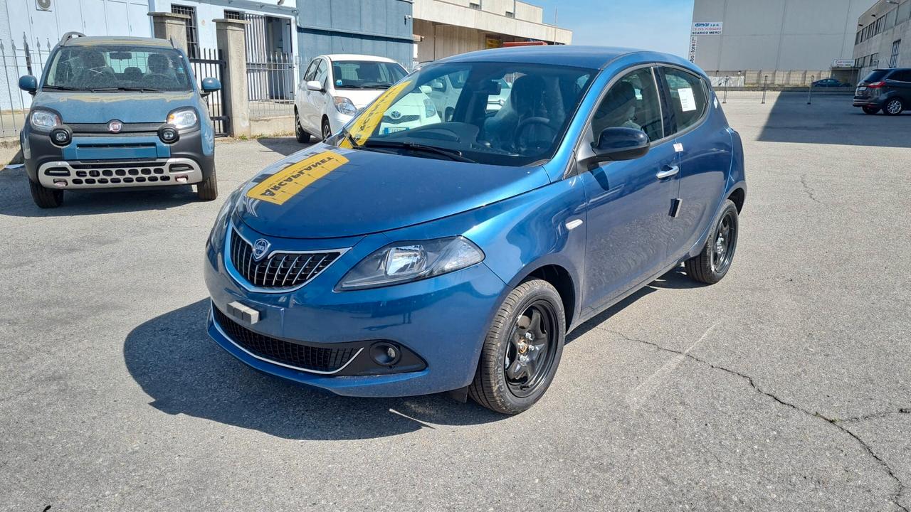 Lancia Ypsilon 1.0 FireFly 5 porte S&S Hybryd Gold