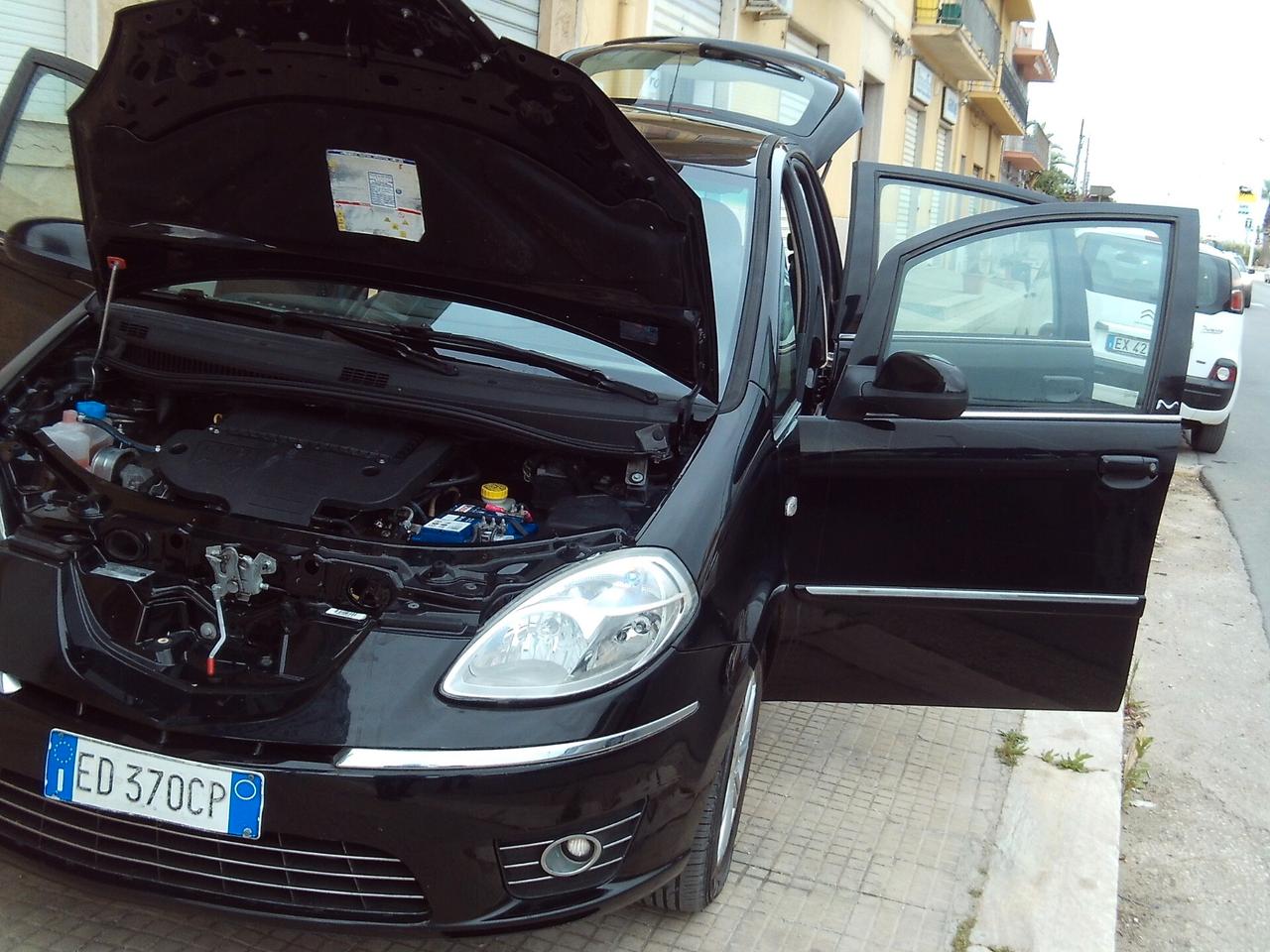 Lancia MUSA 1.9 Multijet Platino Plus