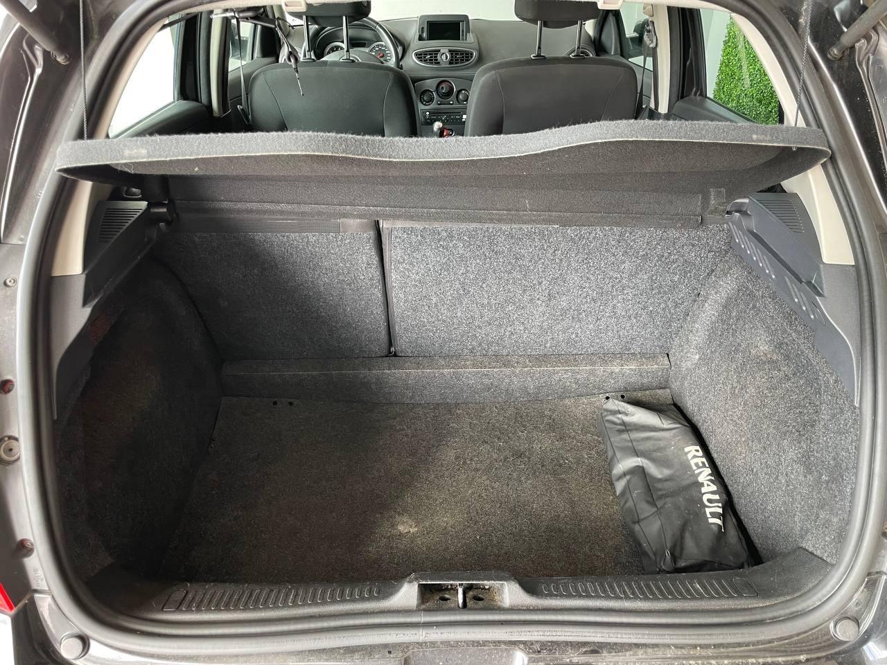 Renault Clio Euro 5 - Carrozzeria Grandinata
