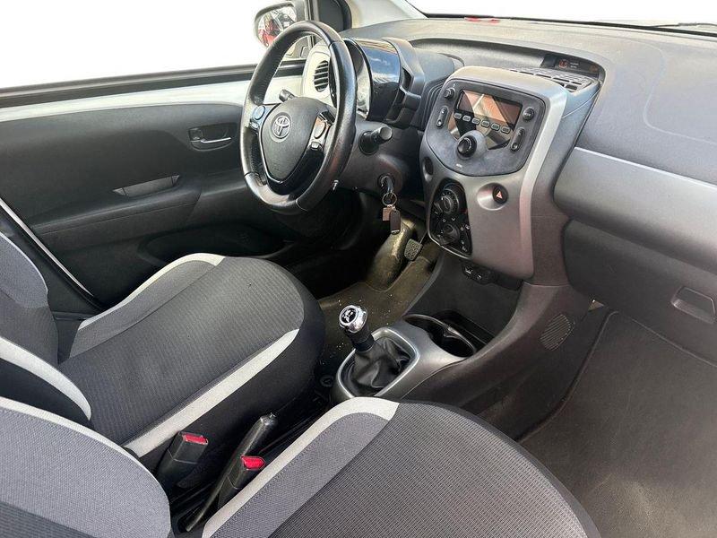 Toyota Aygo Aygo 5p 1.0 x-cool 72cv
