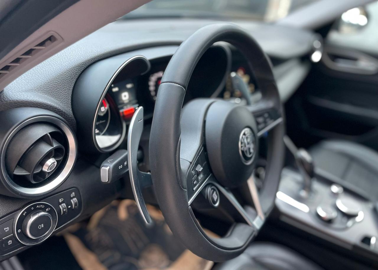 Alfa Romeo Giulia 2.2 Turbodiesel 180 CV Business Sport