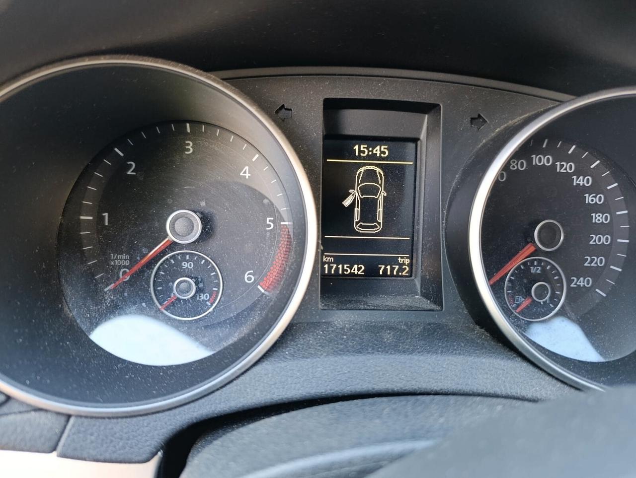 Volkswagen Golf 1.6 TDI DPF 5p. Highline - NEOPATENTATI