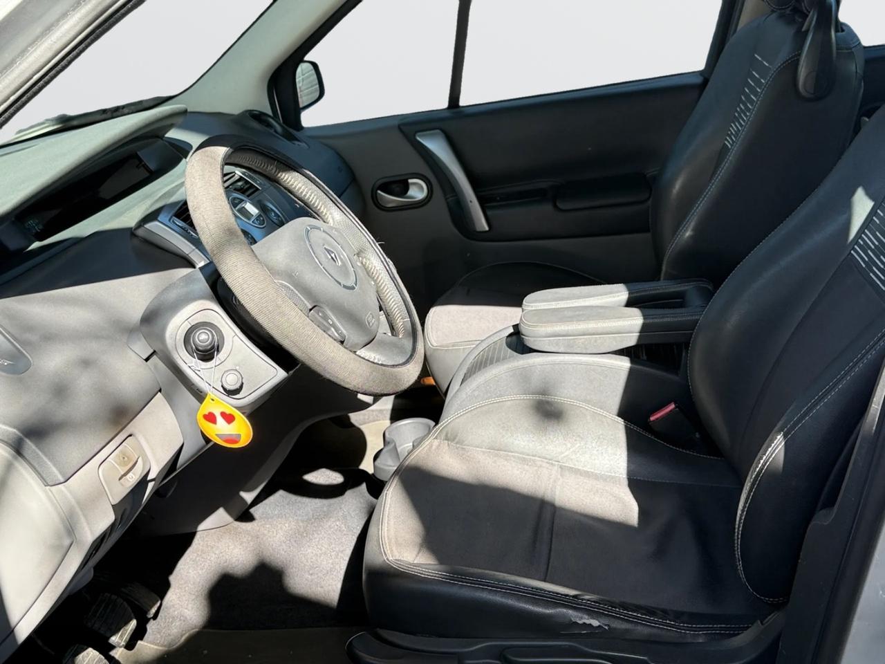 RENAULT SCENIC 1.9 DCI 130 CV*NAVIGATORE*PELLE*