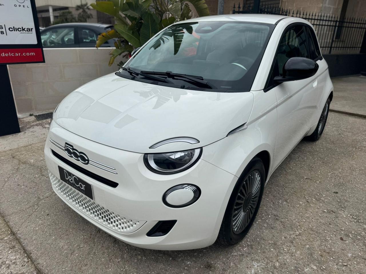 Fiat 500 Berlina Hybrid Icon