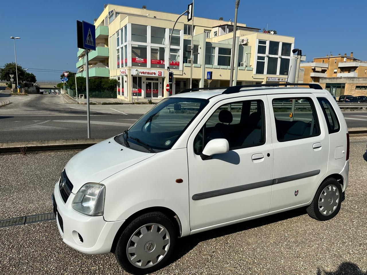 Opel Agila 1.0 12V Club neopatentati