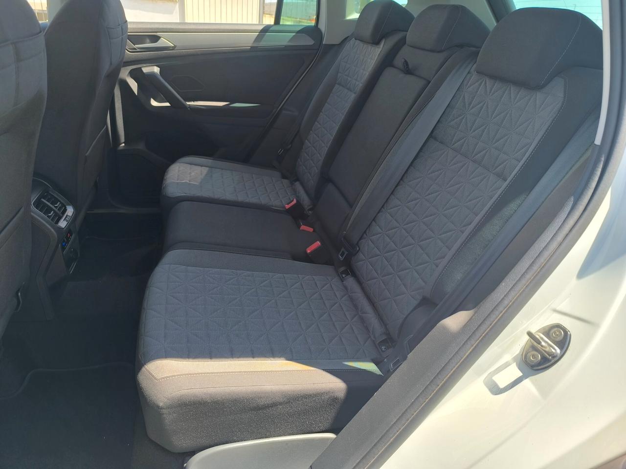 VOLKSWAGEN TIGUAN ELEGANZE 2.0 TDI 150cv 12/2021