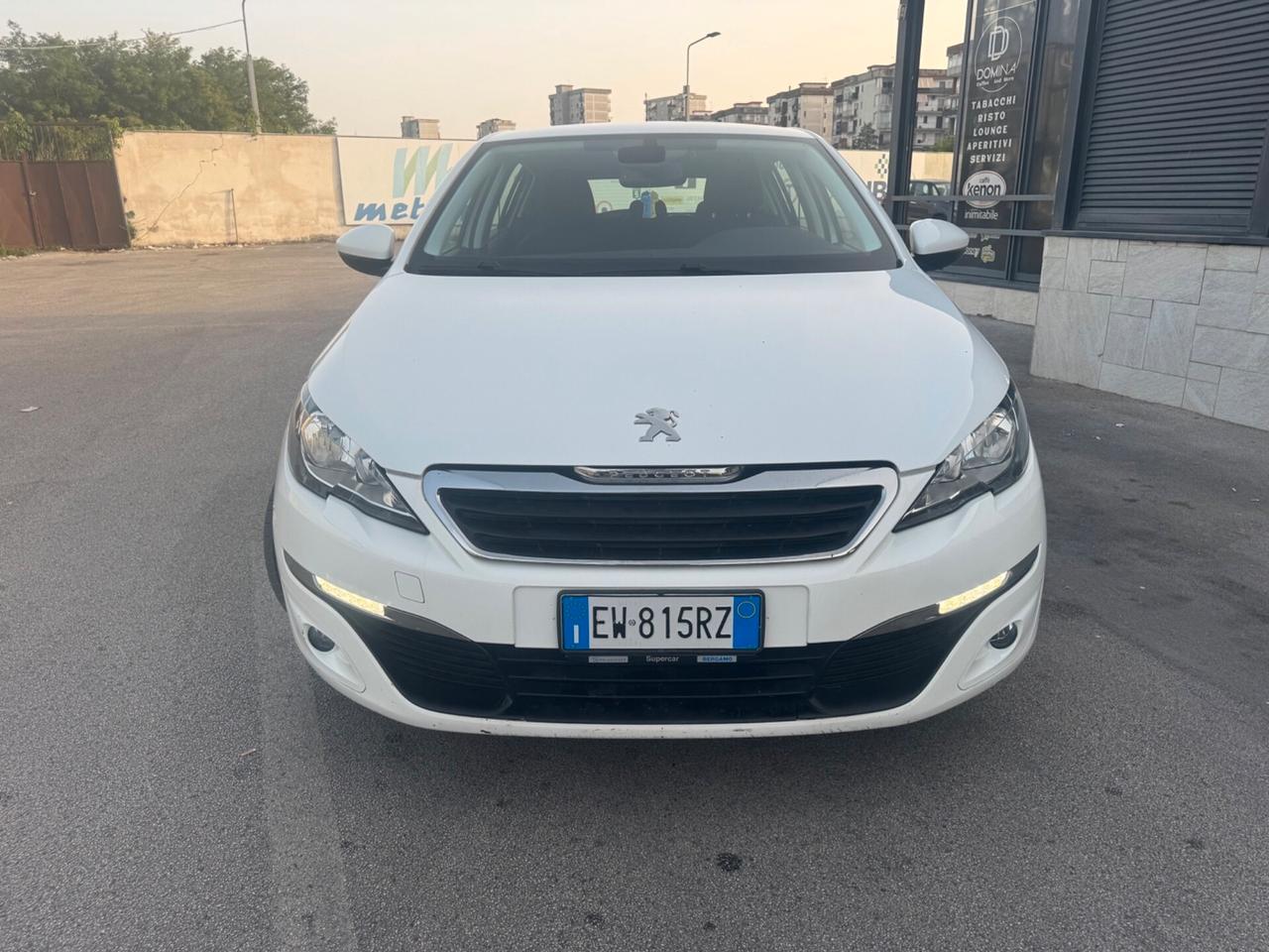 Peugeot 308 1.6 HDi 92 CV Allure