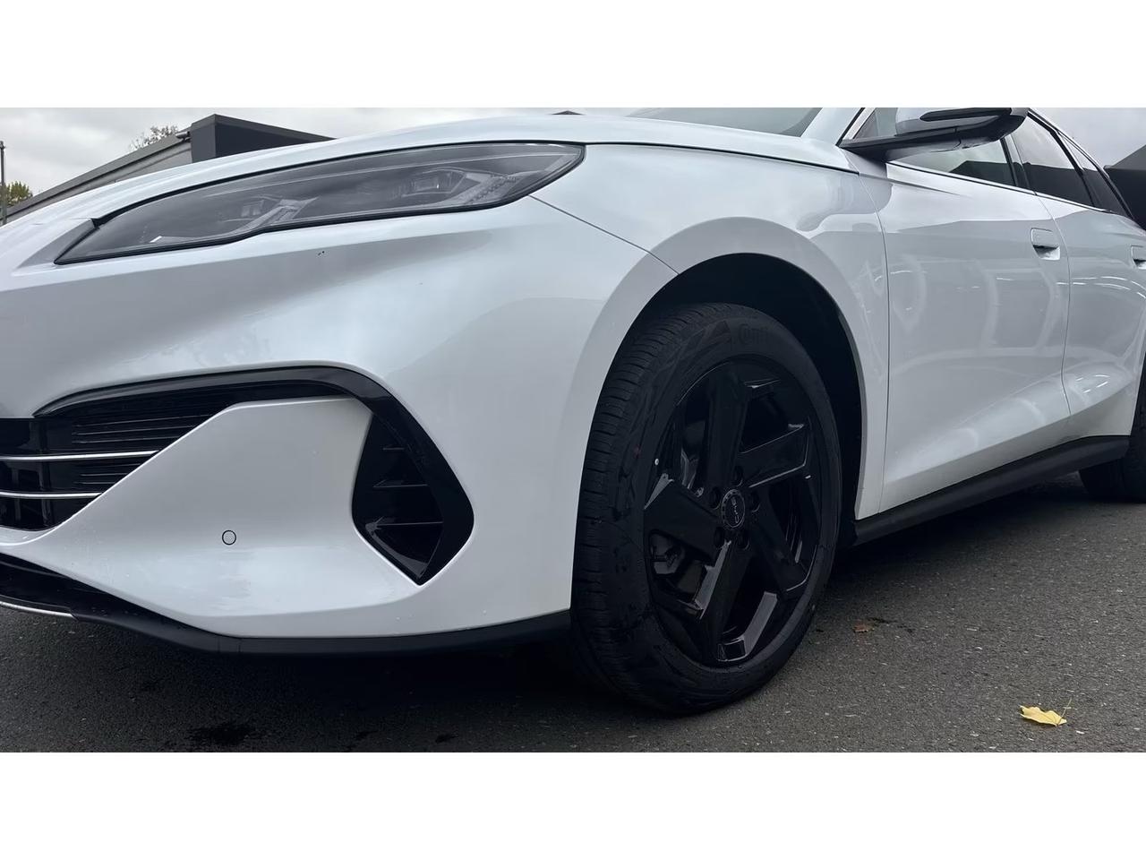 Byd Seal bianco