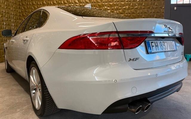 Jaguar XF 2.0 D 180 CV AWD aut. Prestige