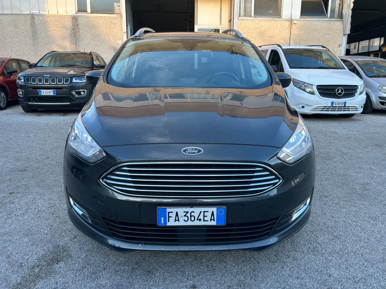 Ford C-Max7 1.5 TDCi 120CV 7 Posti Gancio Traino