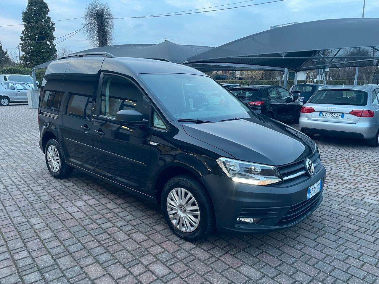 Volkswagen Caddy 2.0 TDI 102 CV DSG Comfortline