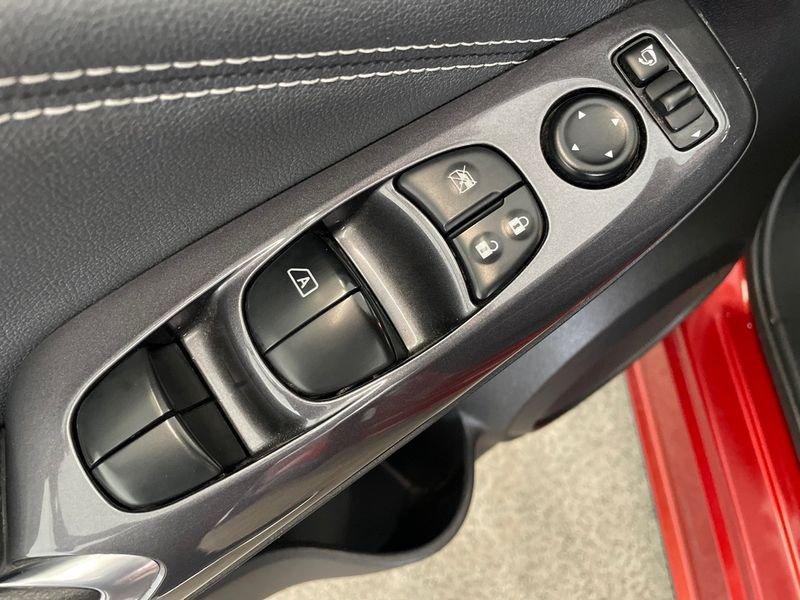 Nissan Juke 1.0 DIG-T 114 N-Connecta Mt