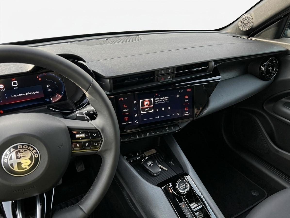 Alfa Romeo Junior 1.2 136 CV Hybrid eDCT6