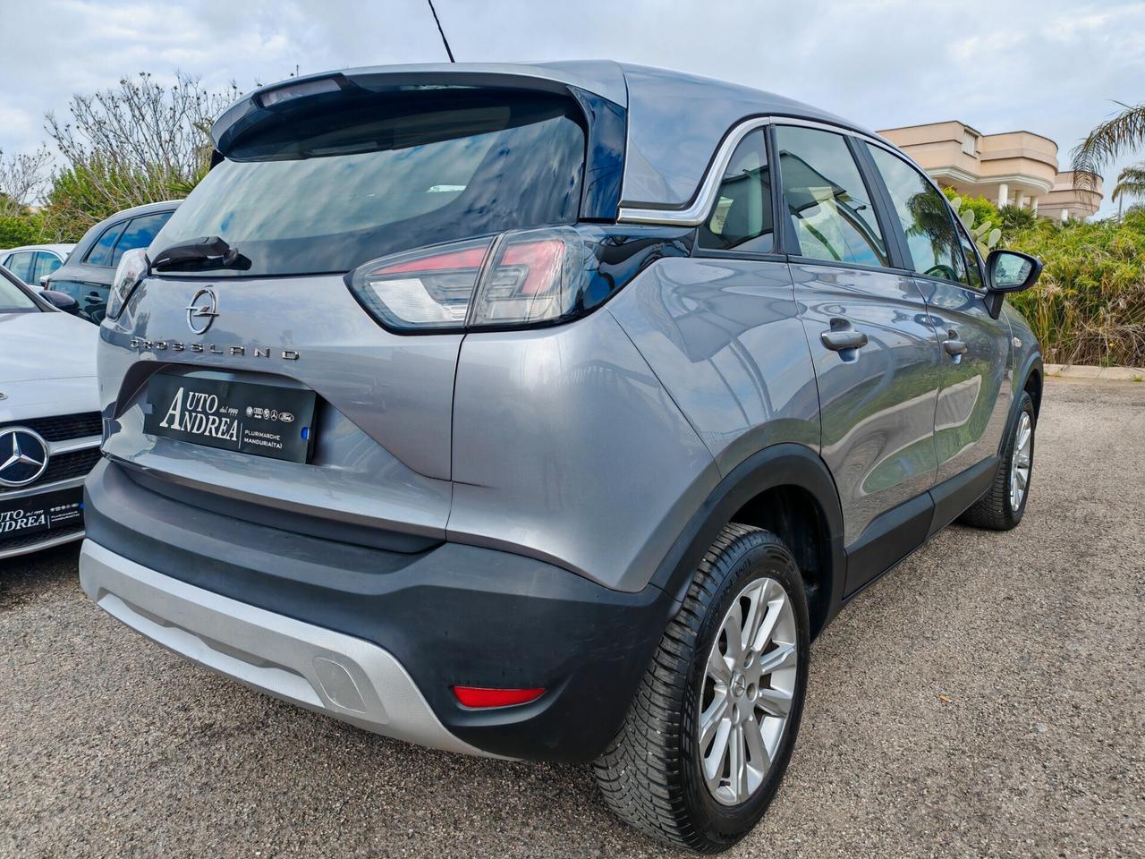 Opel Crossland 1.2benzina 64000km 2022