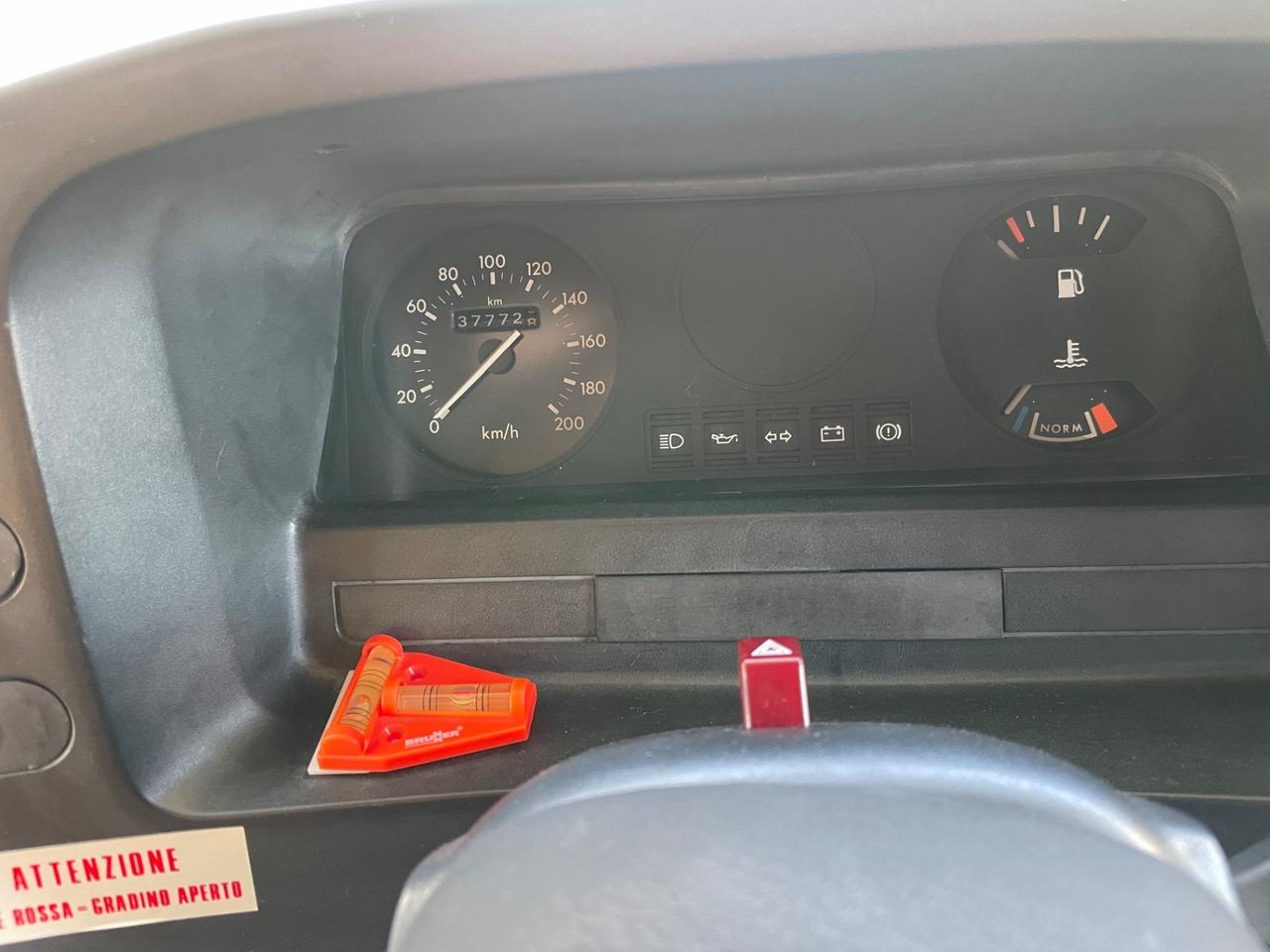 Ford Transit 150 2.5 TD