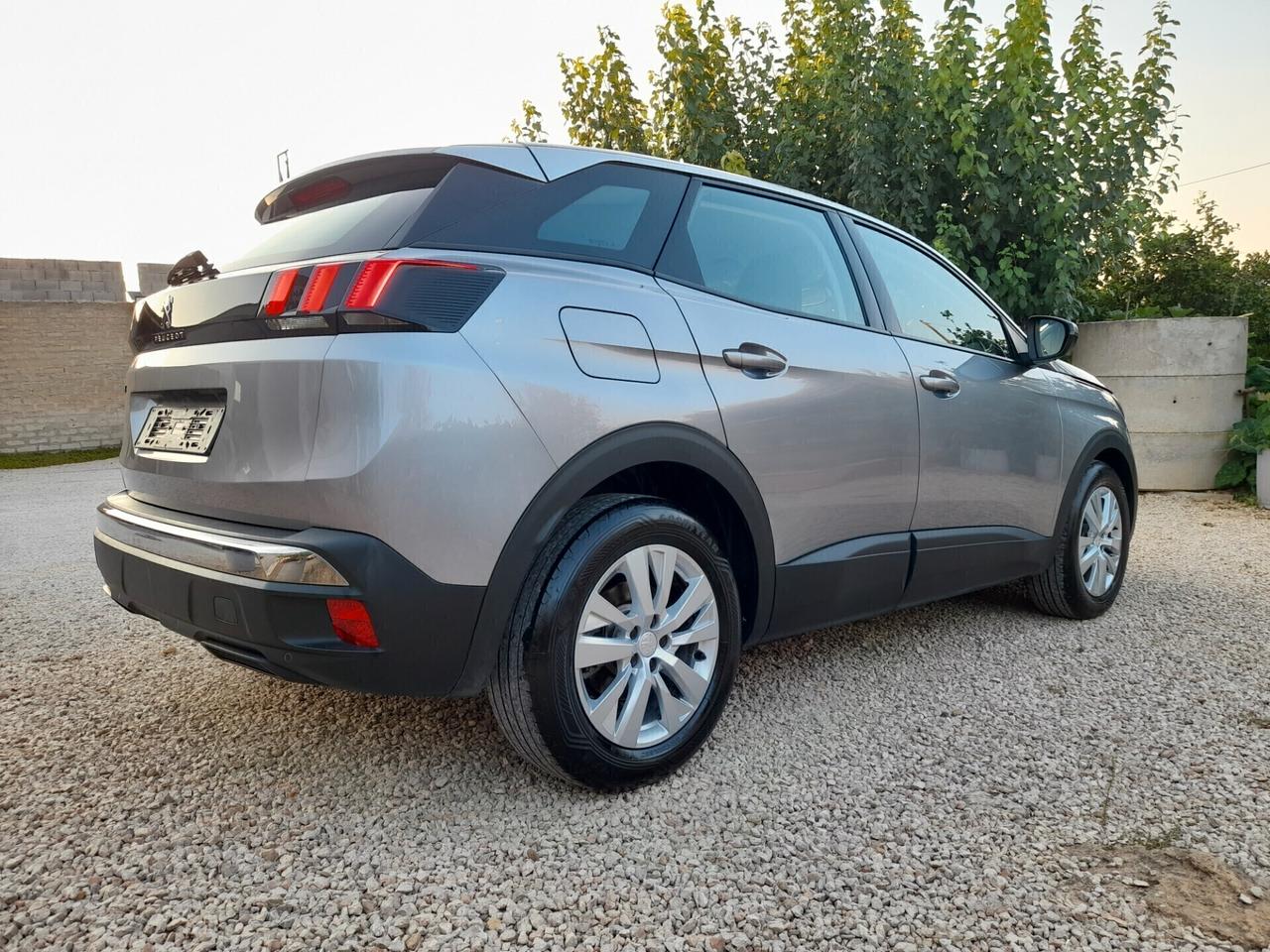 Peugeot 3008 BlueHDi 130 S&S Business 2019